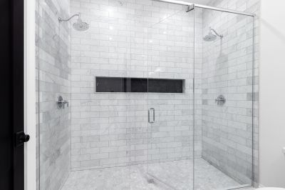 Tile Patterns in Walk-in Showers